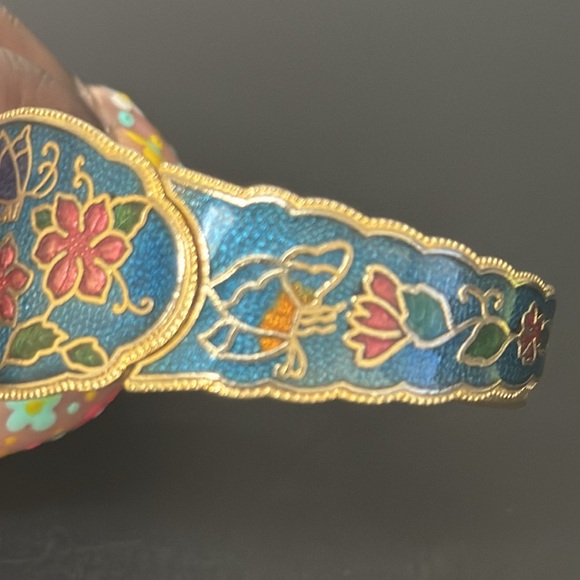 🛑🛑Sold- Vintage Cloisonné Floral Butterfly Hinge Bracelet - Picture 15 of 15